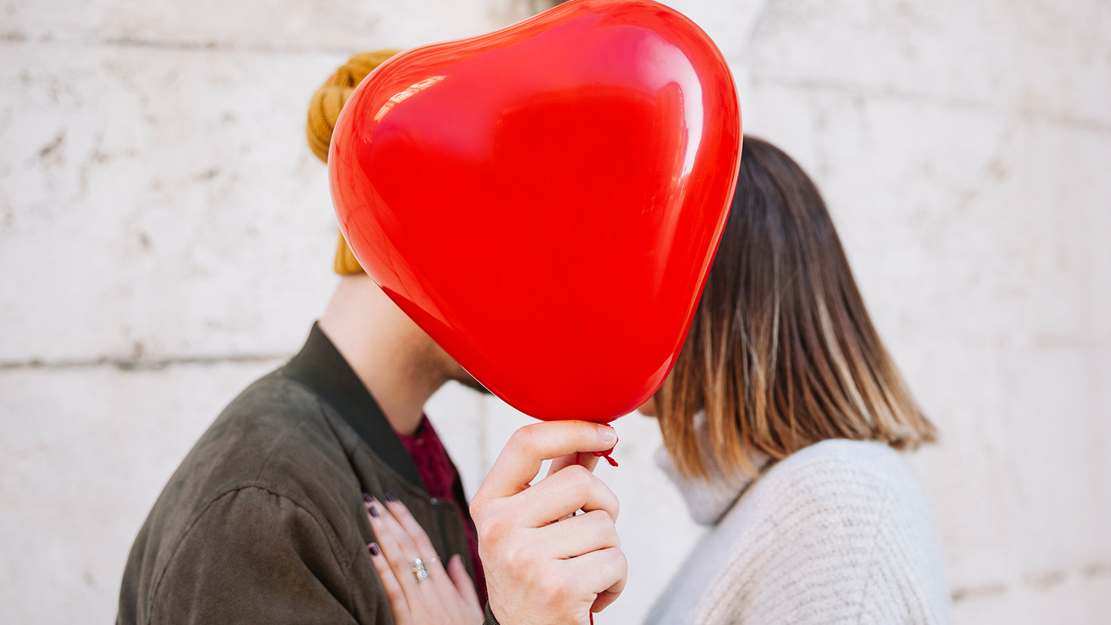 TIPS FOR PLANNING THE PERFECT VALENTINE’S DAY PROPOSAL - SHIMANSKY.CO.ZA