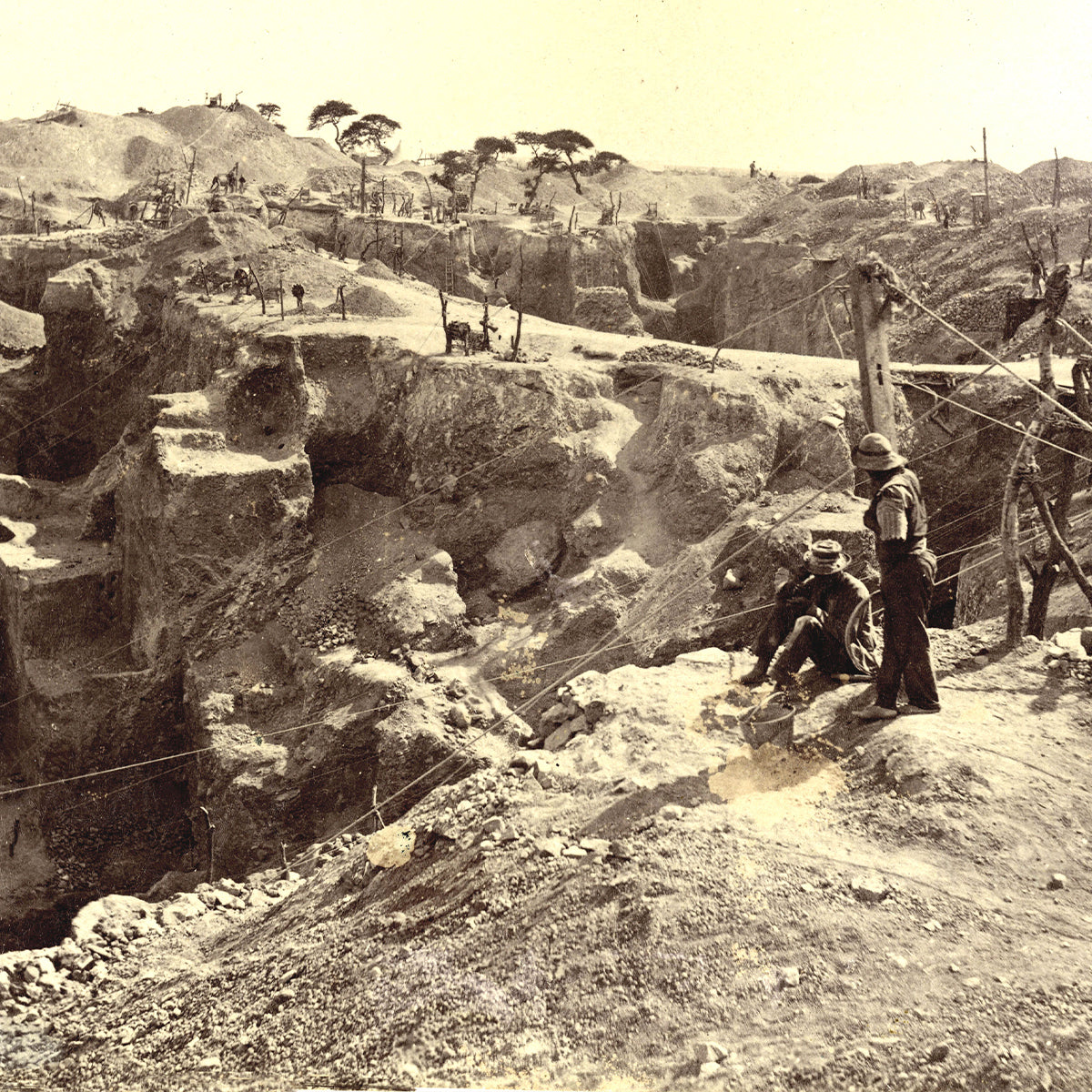 Historical photograph of the Kimberly diamond mine in South Africa