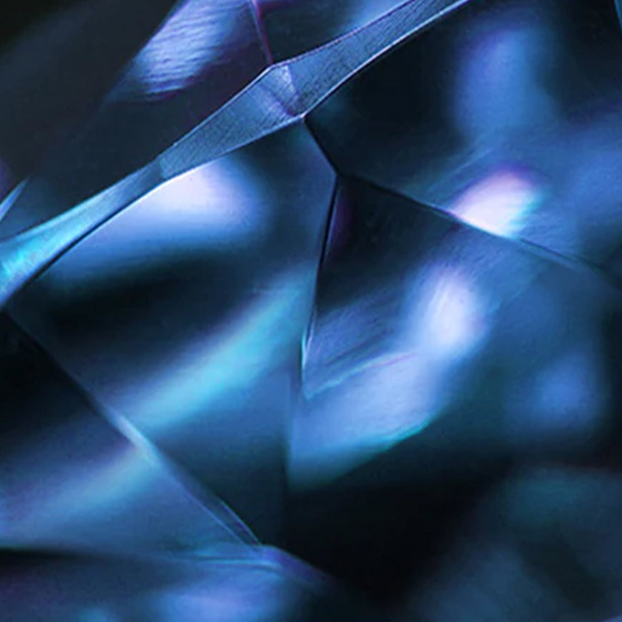 Upclose perspective of a Tanzanite gem colours
