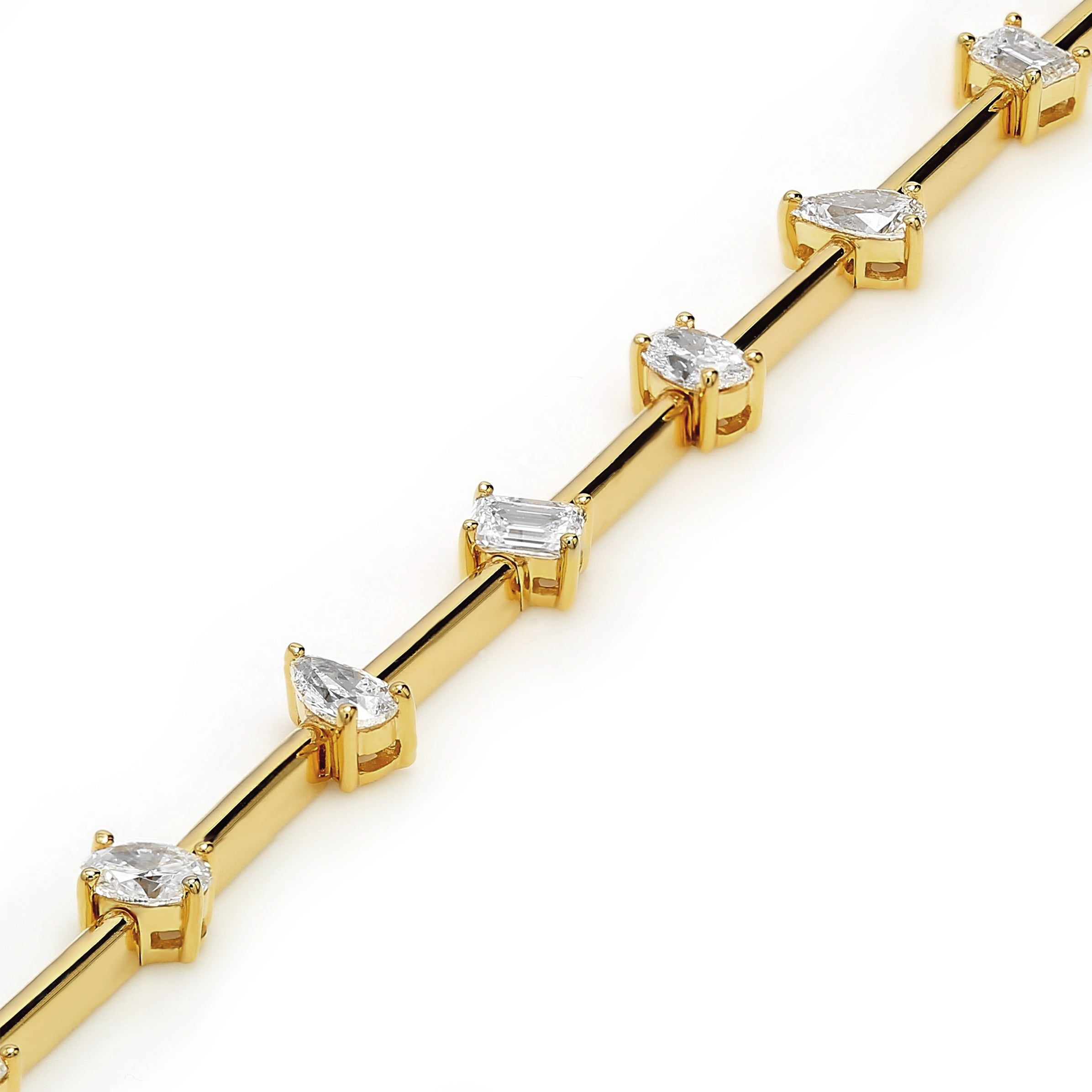 Crescent Diamond Station Bracelet 2.23 Carat | 14K Yellow Gold 3D View
